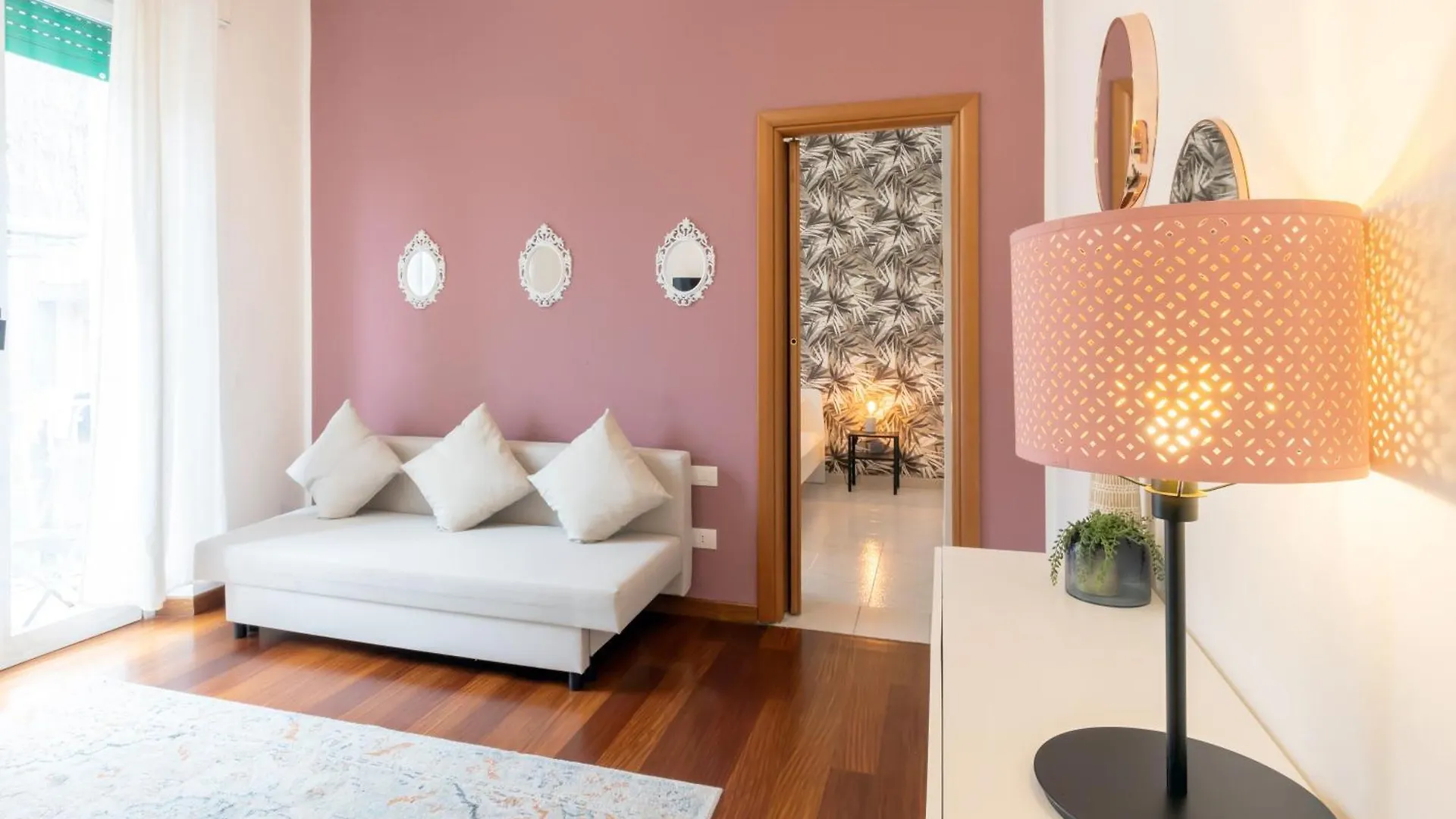 Duomo - Citylife Pink Vintage Apt Center Milan Apartment 0*,
