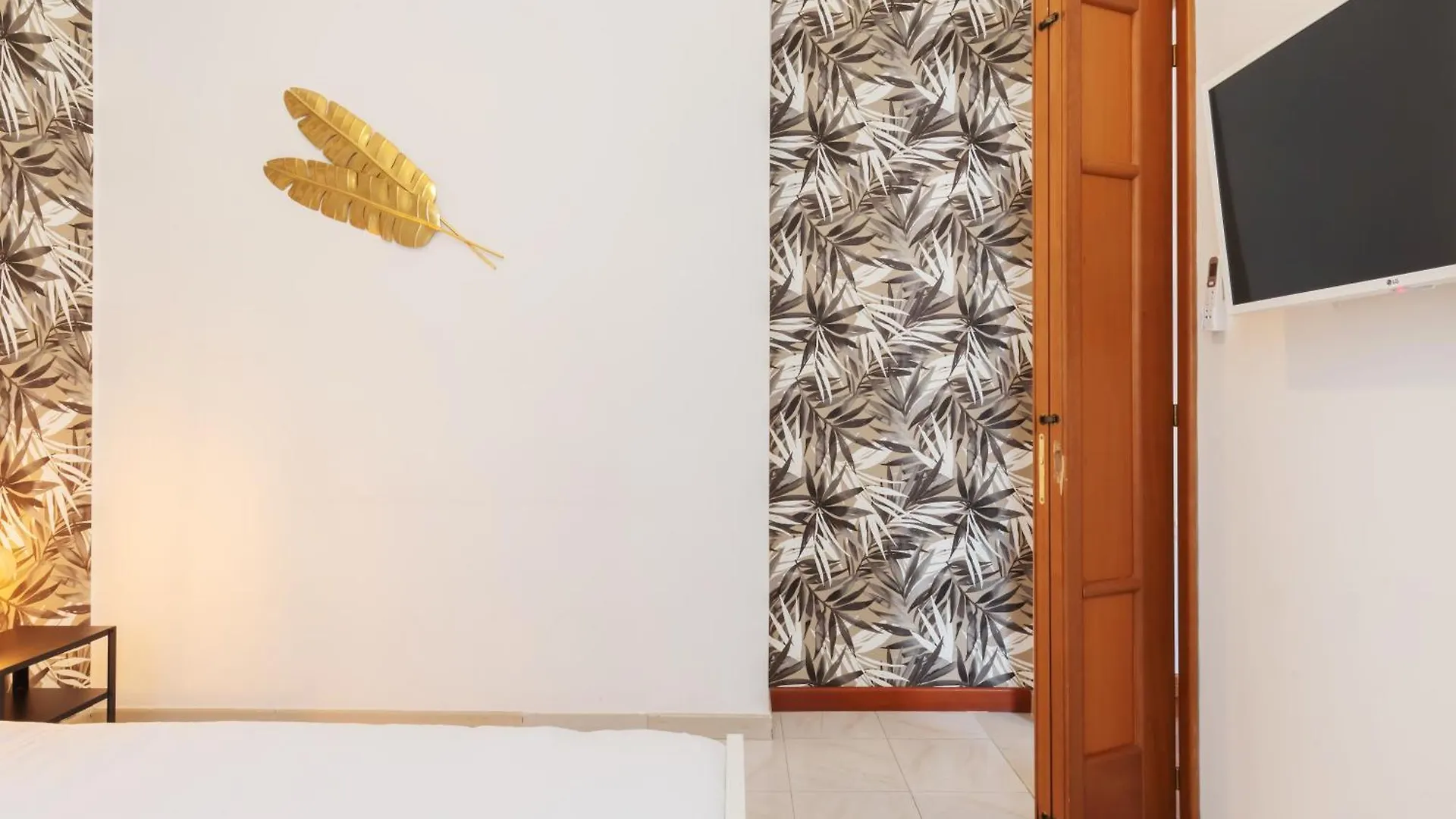 Duomo - Citylife Pink Vintage Apt Center Milan Apartment 0*,  Italy